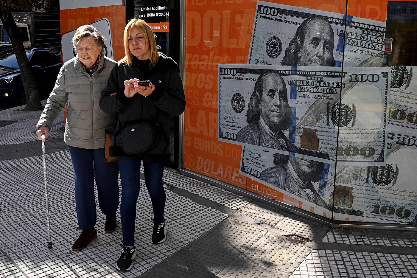 dollarization