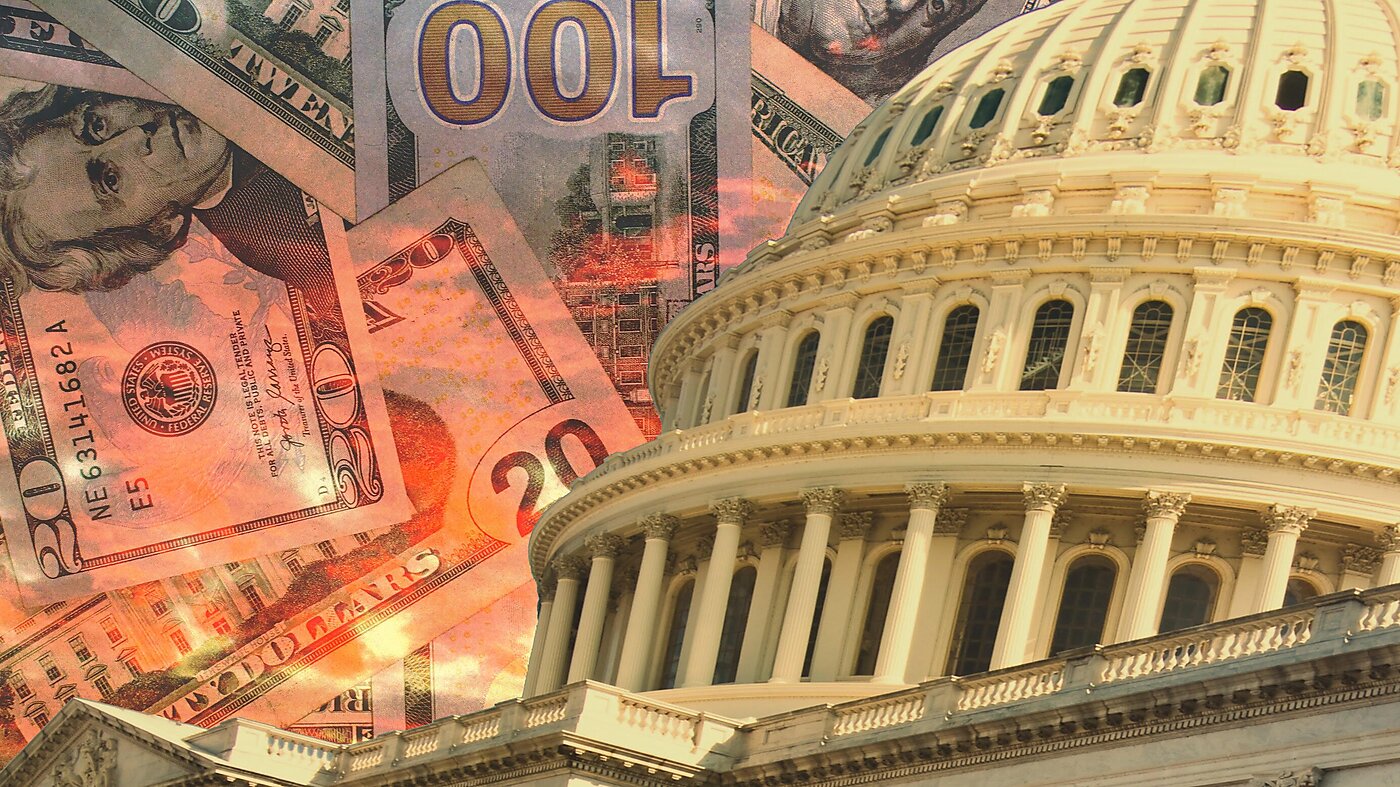 Picture of the US Capitol and US Dollars.